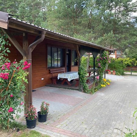 Domek Letniskowy Nad Jeziorem Wiejskim Lakie Buitenkant foto